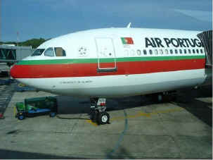 http://cdn3.vtourist.com/4/2723584-Airport_Salvador_da_Bahia.jpg