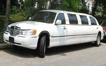 98-02 Lincoln Town Car limousine